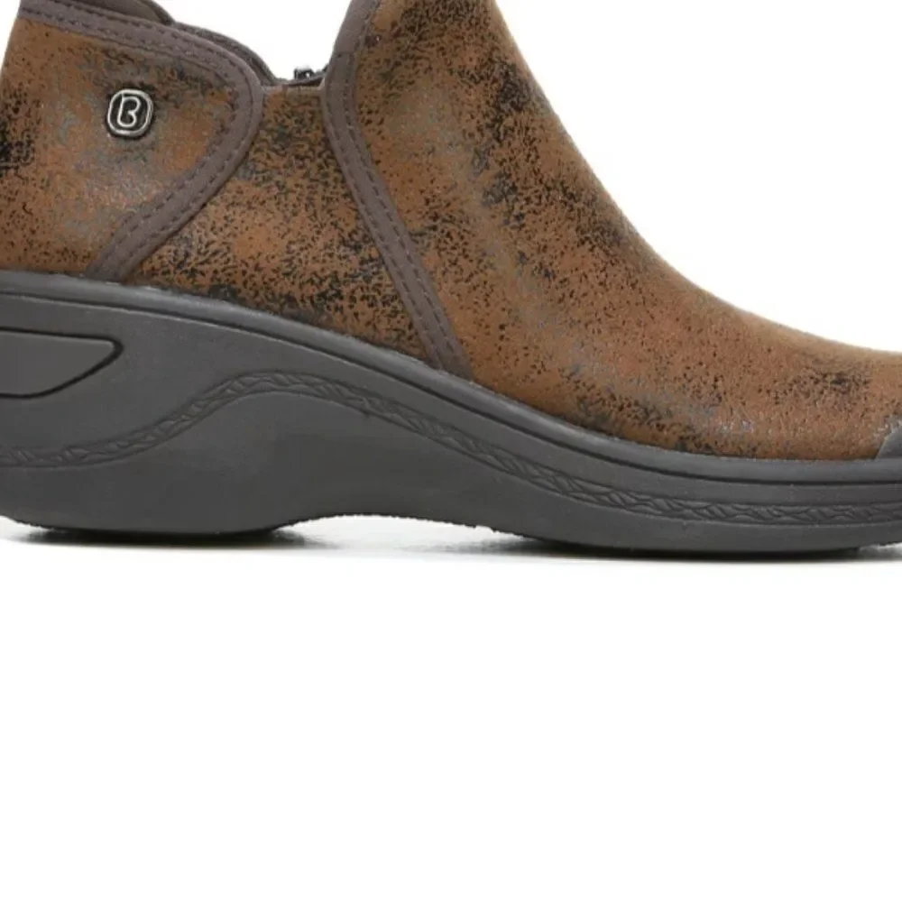 BZees Domino Bootie
